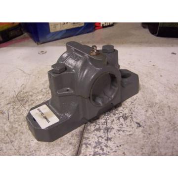 NEW FAG SNV 062 PILLOW BLOCK HOUSING TWO BOLT FLANGE SPLIT PILLOW BLOCK